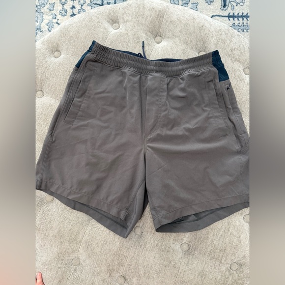 BIRDDOGS Boom Classic Shorts Mens Medium Gray and Blue Lined Athletic Shorts - Picture 1 of 9